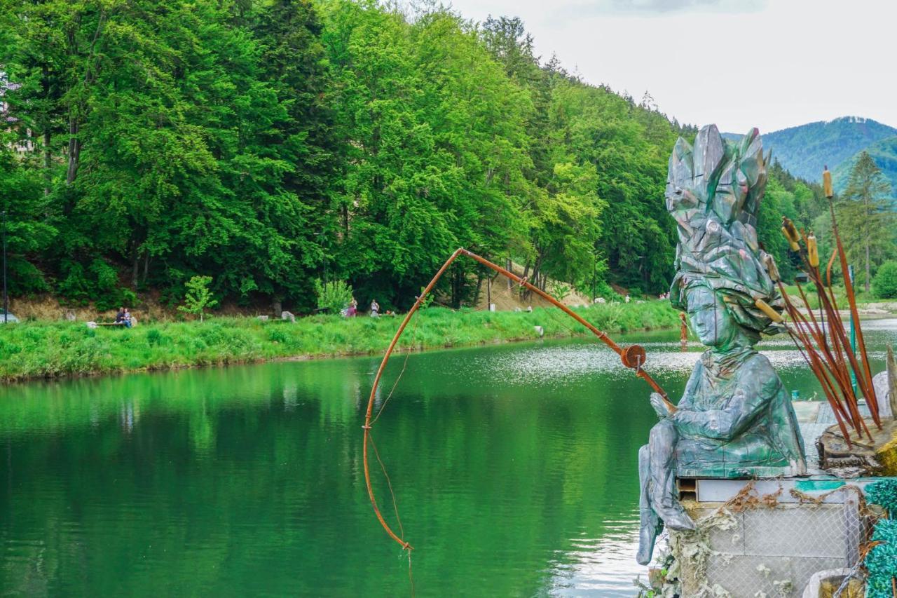 Penzion Deer Valča Eksteriør billede