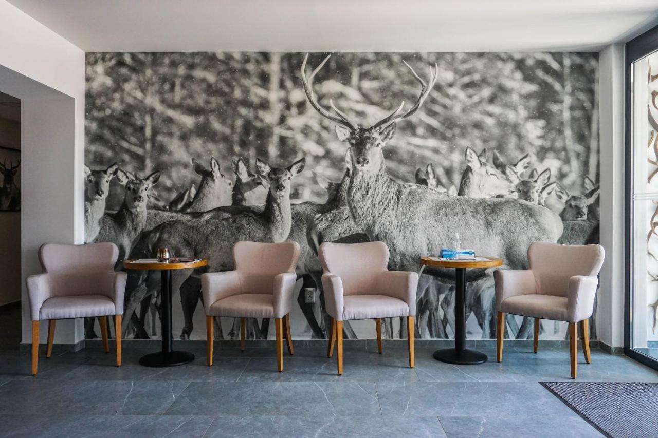 Penzion Deer Valča Eksteriør billede